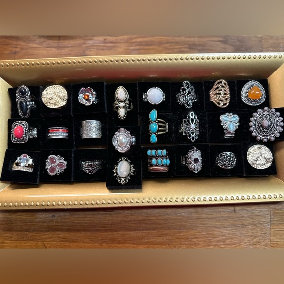 Statement Rings - Paparazzi - Picture 3 of 3